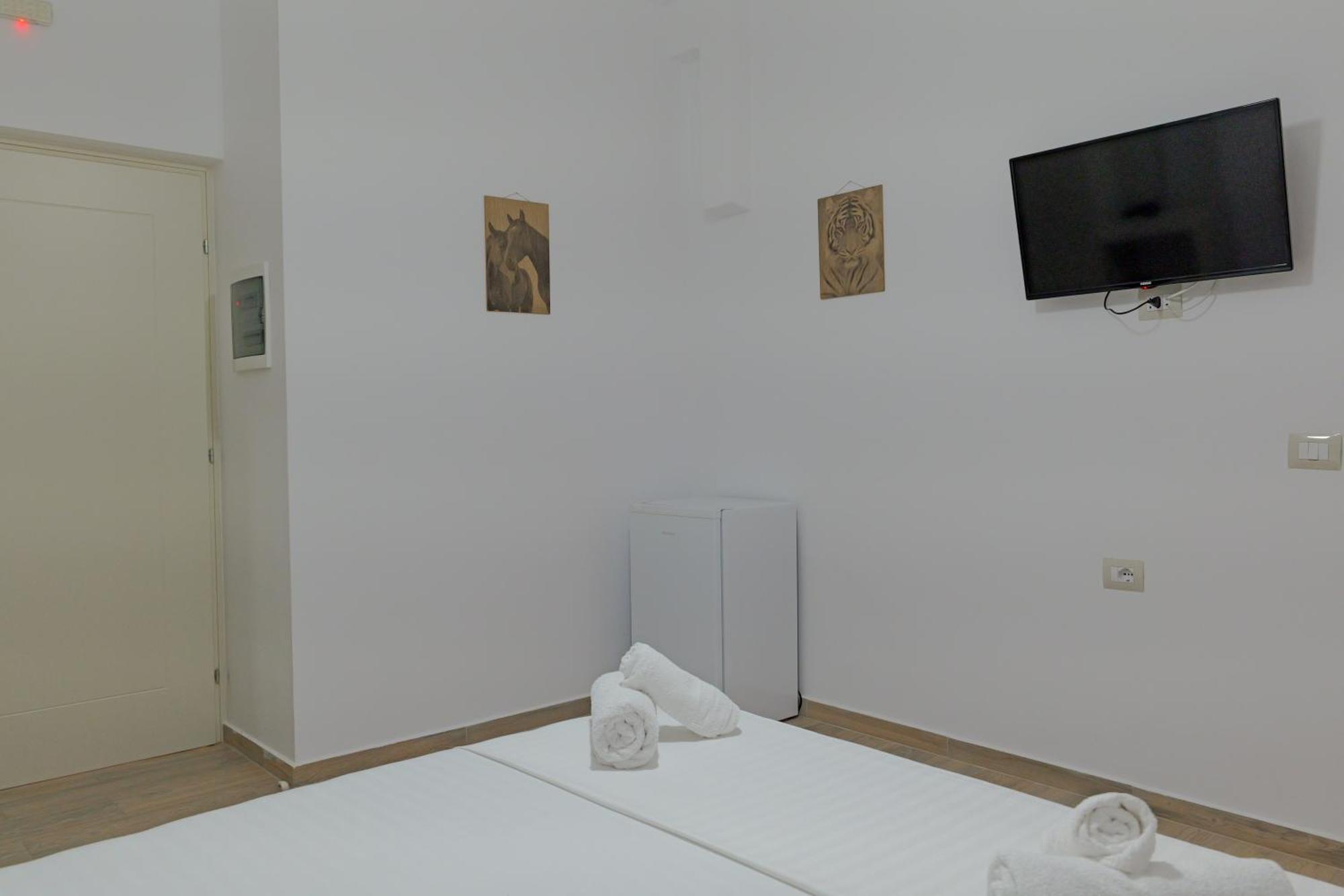 Hotel Veliaj Ksamil Eksteriør bilde